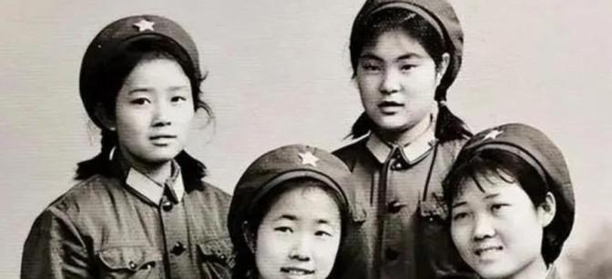 1951年，朝鲜战场，5名女战士被美军围堵，主动投降，却从此音讯全无。50年后，
