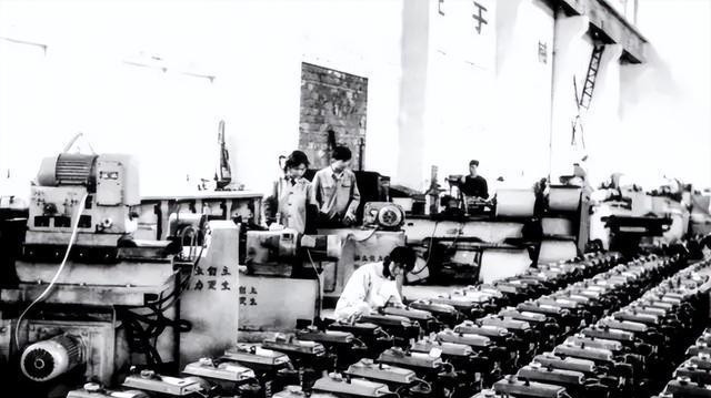 浴室洗澡祸从天降，回顾1979年南阳柴油机厂浴室热交换器爆炸事故