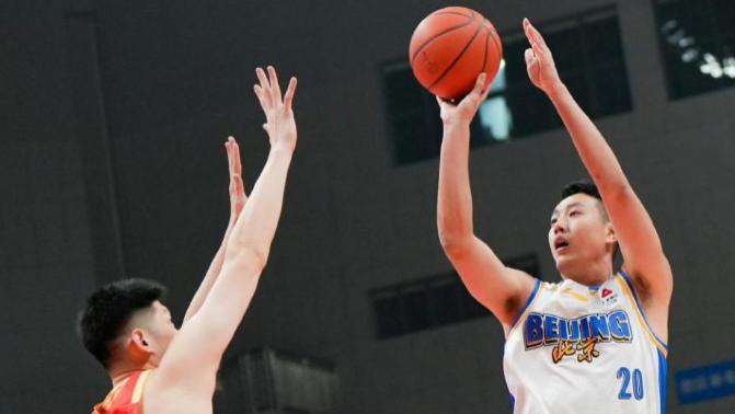 北京首钢开门红胜江苏！杰曼19分周琦12分，翟晓川范子铭拉胯到极点