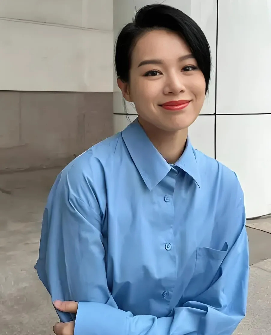 胡杏儿婚后工作买房











天哪！你能想象吗？一个女明星，生完孩子