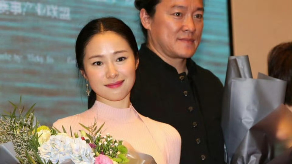 江一燕泪洒《浪姐》舞台官宣离婚，从自我否定到闪耀自洽的重生之路