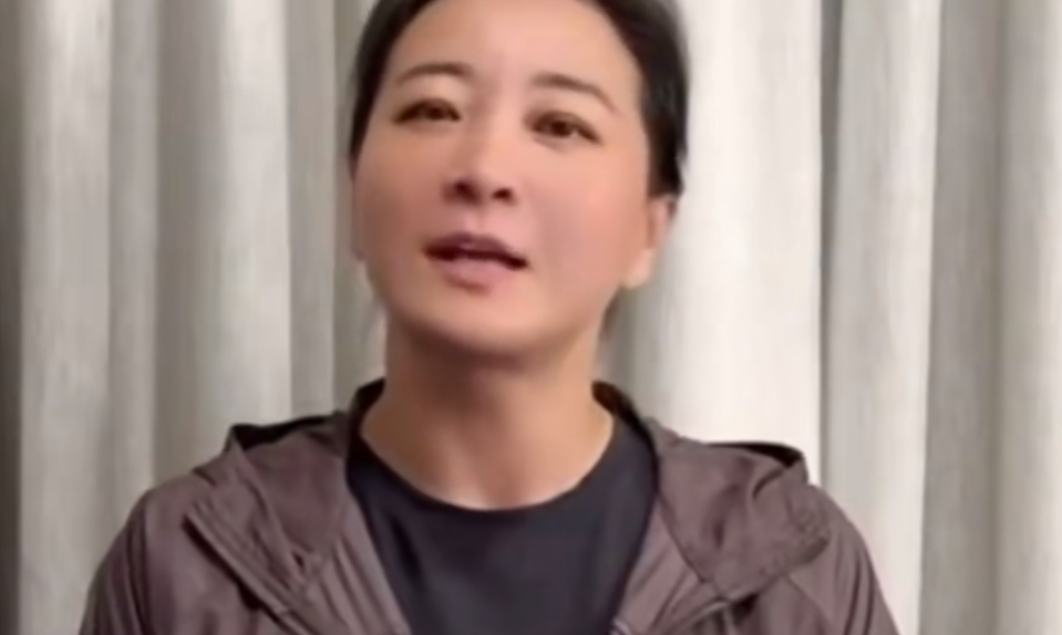 有句话我不敢说。

说了怕被骂。

那就是贾玲再次亮相又瘦了，我总感觉我心里不一