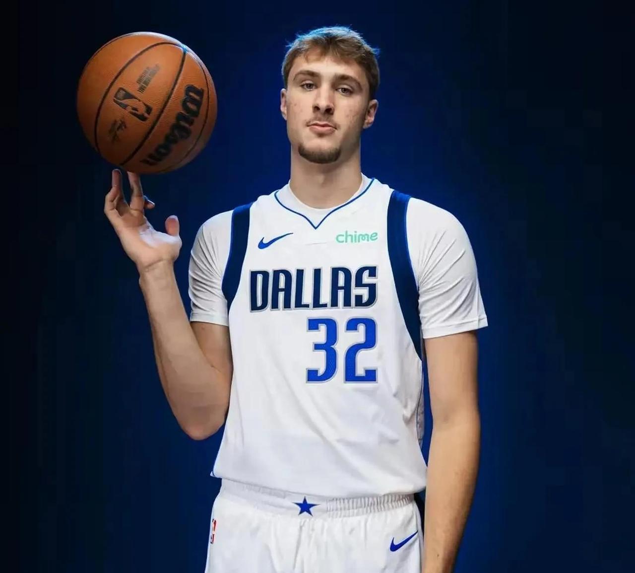 独行侠状元郎弗拉格真是众望所归！最近ESPN的专家们对NBA新赛季最佳新秀得主进