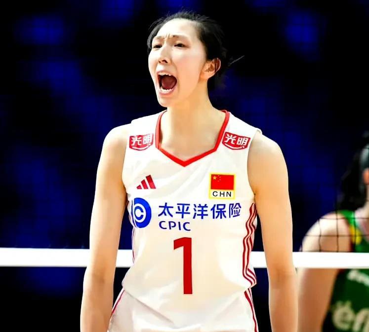 中国女排在今天休赛，确实中国女排需要充分的休息，昨天经过了五局大战，体力肯定消耗