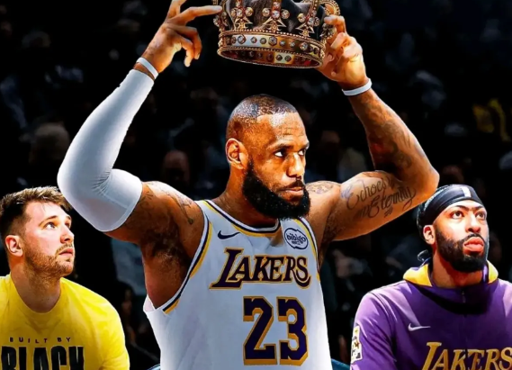 詹姆斯对于NBA的理解不是杜兰特哈登能比的，那两个人这辈子始终没有跳脱追逐冠军这