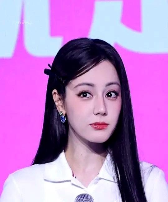 娱乐圈的恩怨真是看不懂。
明明是黄景瑜和他前妻两个人的旧事，非要扯上刚出事的许凯