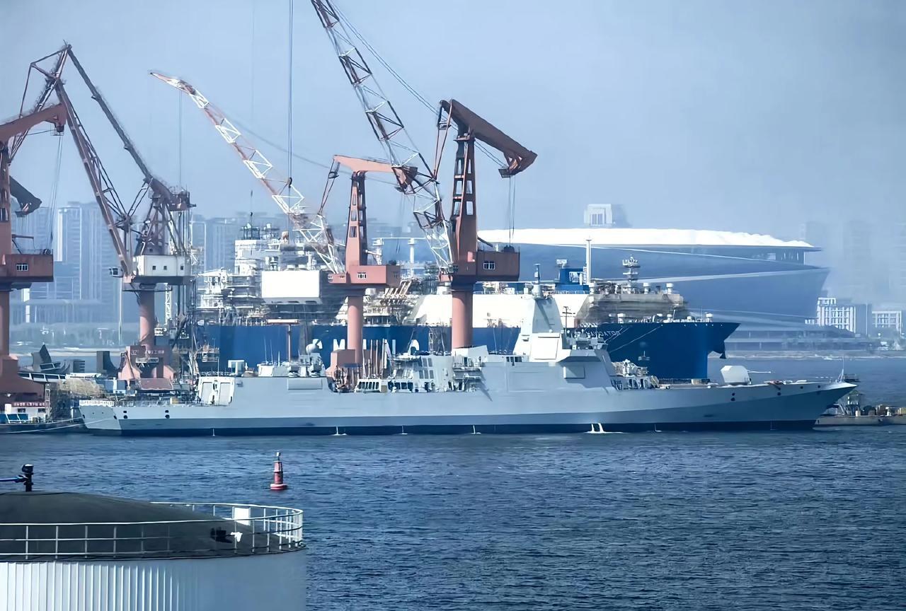 #055大驱 #055  新批次055型110号安庆舰近照