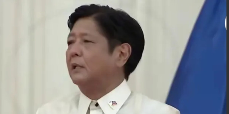 格瓦拉辞职拒为杜特尔特辩护











天呐！这剧情简直比电视剧还精彩