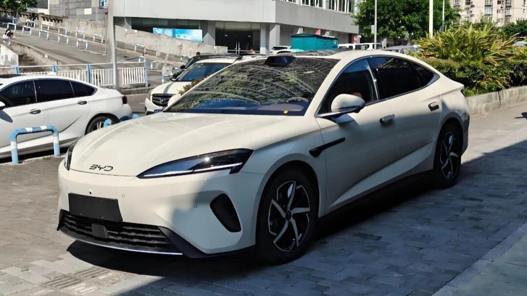 14.98万元起，2026款海豹07DM-i：尺寸加大，更有云辇