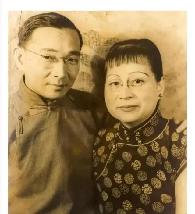 1912年，17岁的林语堂与陈锦端相爱了。7年后， 他却娶了陈锦端的邻居廖翠凤，