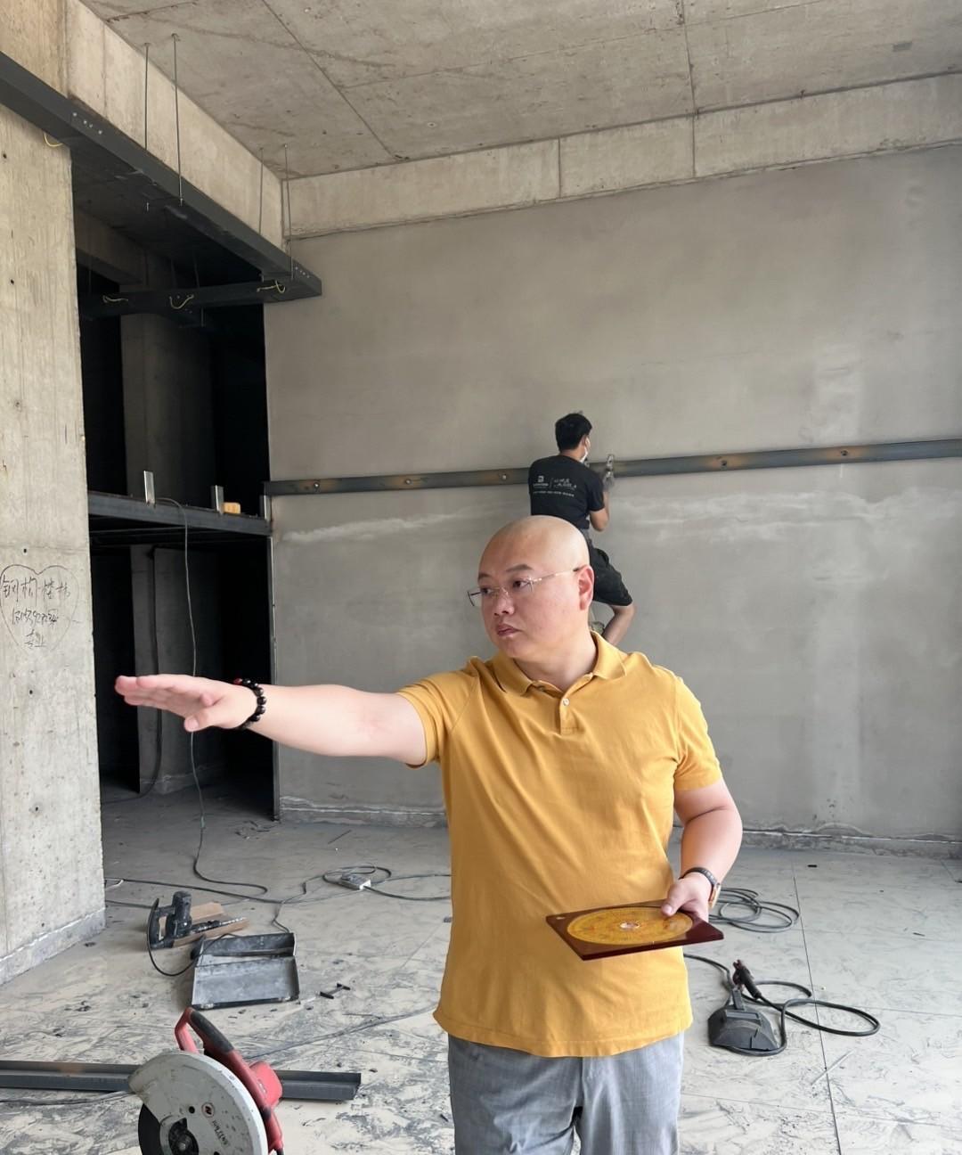 于锡福风水：“门为宅之主脉，窗为宅之眼目，二者得法，则福泽绵长；二者失当，则灾厄