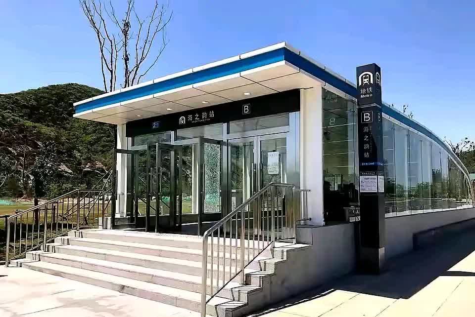 真是闲的，成天拿大连和青岛比来比去，你们啥都好还不行吗，连个地铁出站口也要比。大