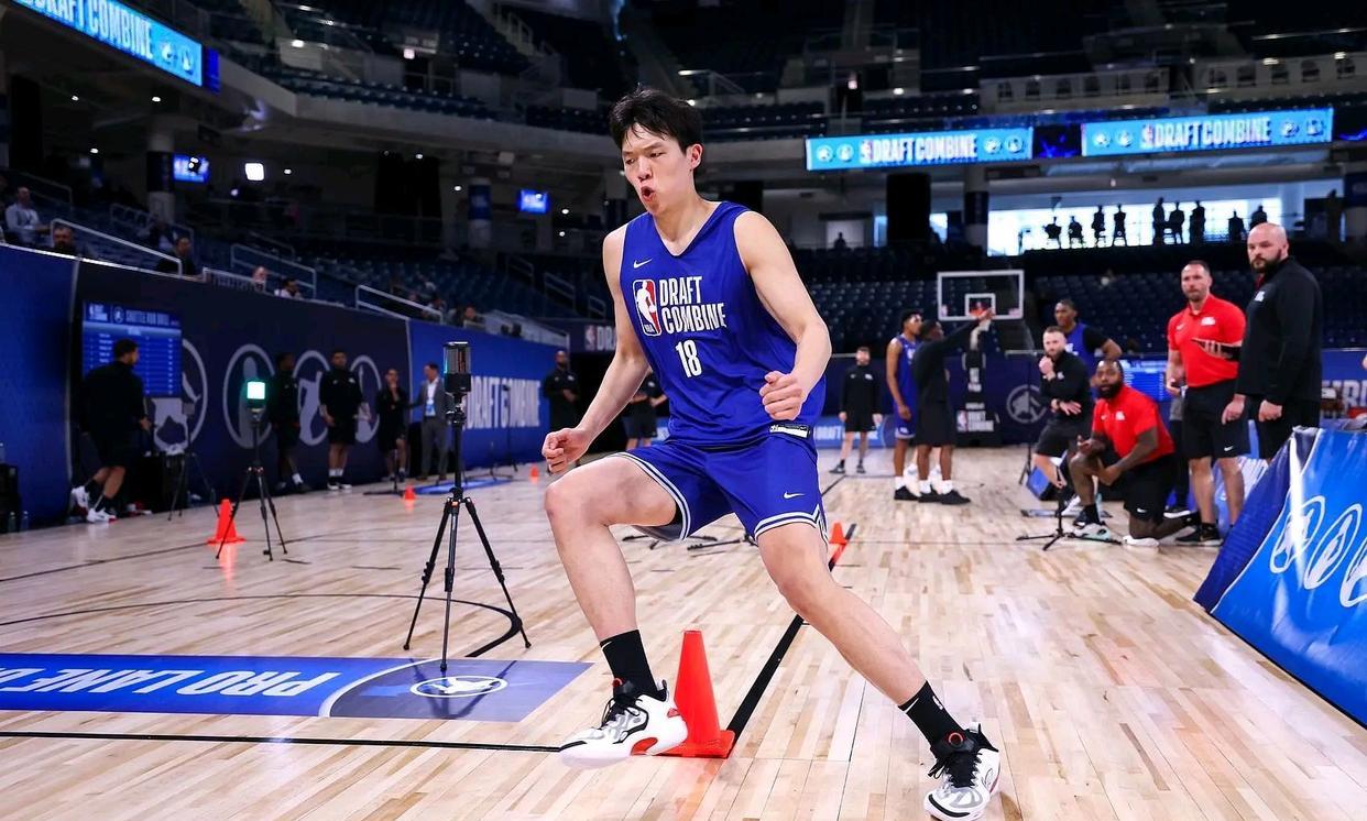 杨瀚森进入NBA，能达到的高度预测：

1、超越姚明的可能性：0%

2、超越易