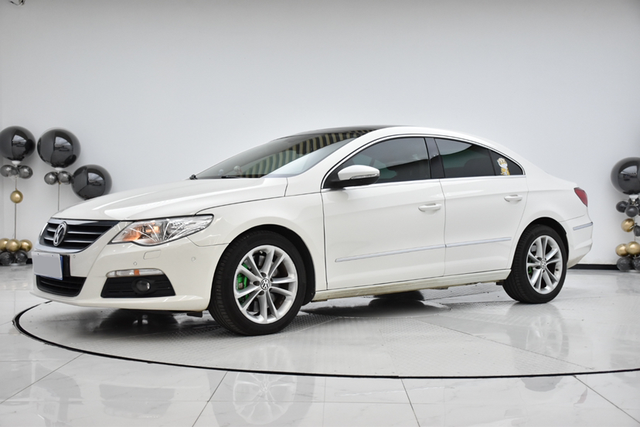 你见过这么贵的大众CC吗？
2010年上牌CC 3.6 V6进口版，上路近60万