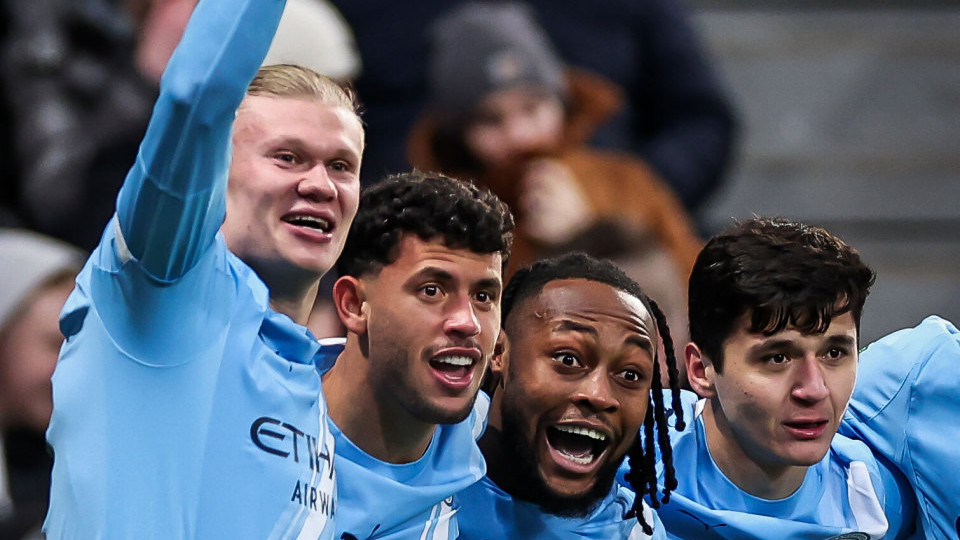 瓜迪奥拉慧眼识珠！哈兰德哑火没事，塞门约2战造3球，曼城2-0纽卡