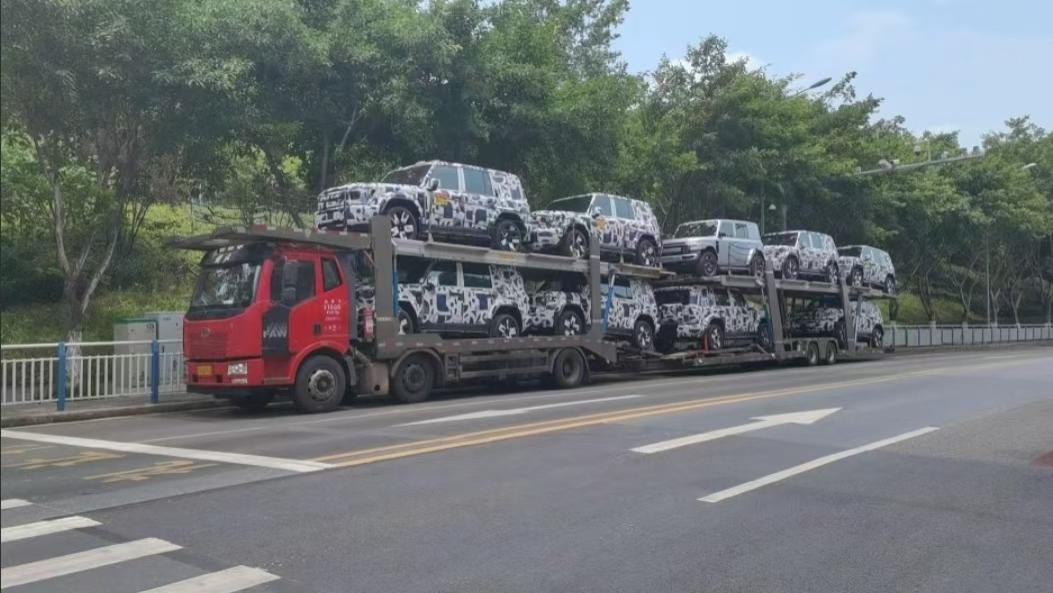 年内能上市不？奇瑞iCAR V27大批量外运至吐鲁番高温测试