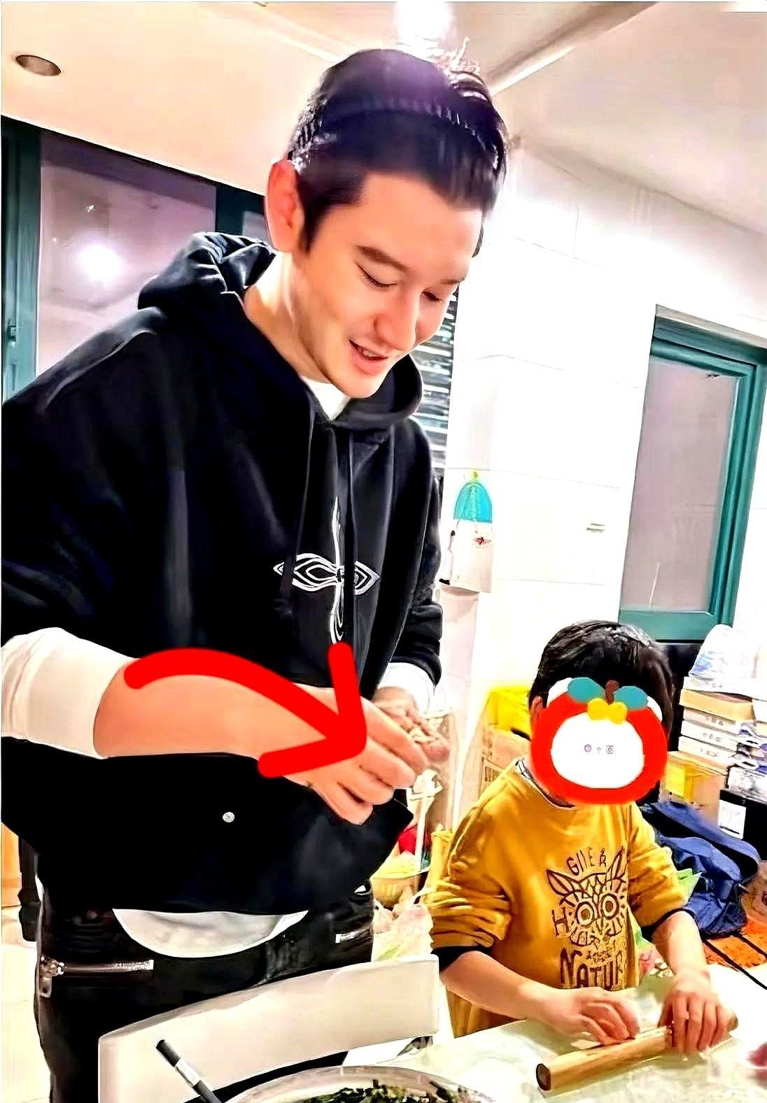 娱乐圈最近有个小萌神悄悄开启了"开挂模式"，说的就是Angelababy和黄晓明