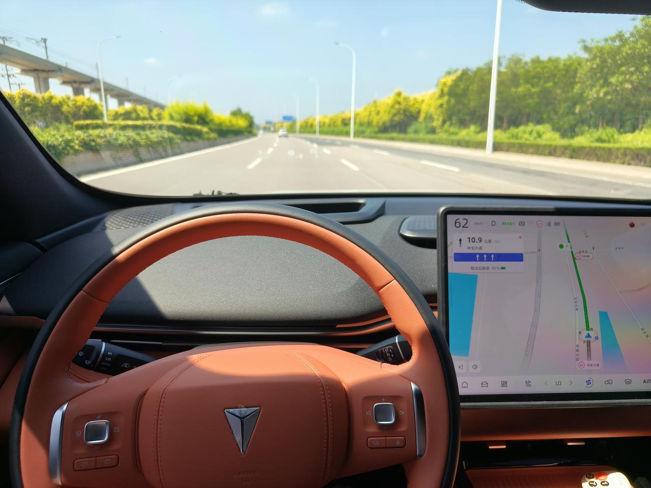 一杯咖啡等深蓝S05超级快充