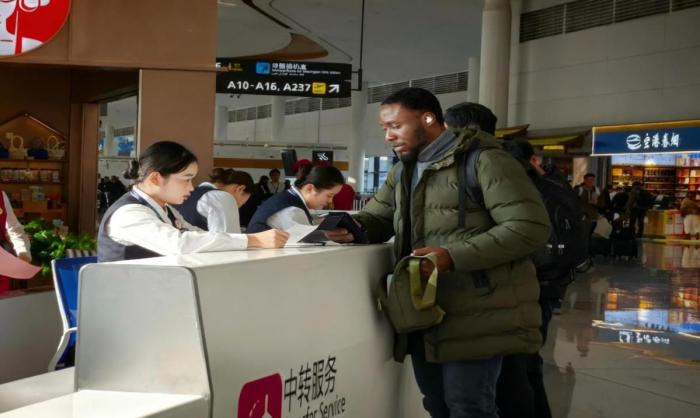 科技破界！科大讯飞赋能民航多语言服务新体验