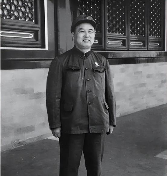 这两位少将任省委书记，被提拔到军委工作，主席：地方职务不能免
“1968年初春的