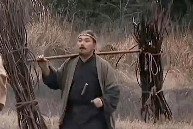 古人做饭时的柴火都是哪里来的？
古代的柴火主要靠山林里的树木，尤其是那些没人管的