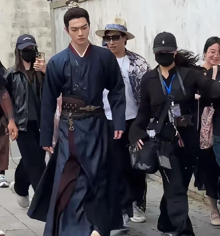 又酷又飒，古装男神