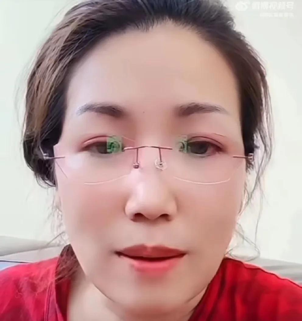 三驴妈憋气喊话：别再欺负人！
           三驴妈呵斥带节奏的Hei粉别