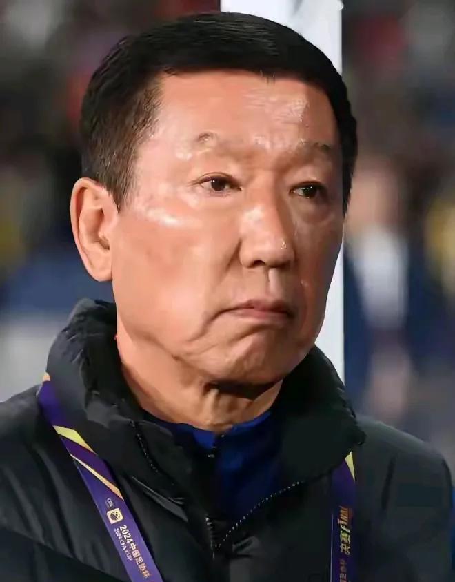 崔康熙下课！抓紧带着蓬荜生辉走人！泰山队从来没有踢过这么窝囊的比赛，后卫线没有一