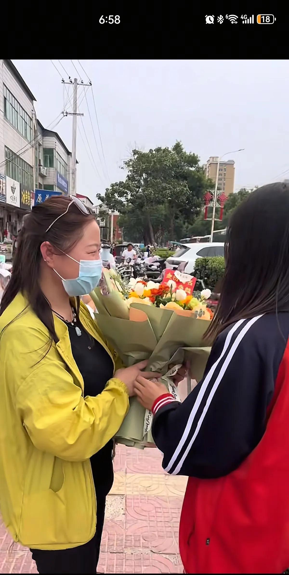 农哥家三个中考生放假啦！
发现没？不光是两个外甥高考，他们家还有三个闺女中考，农