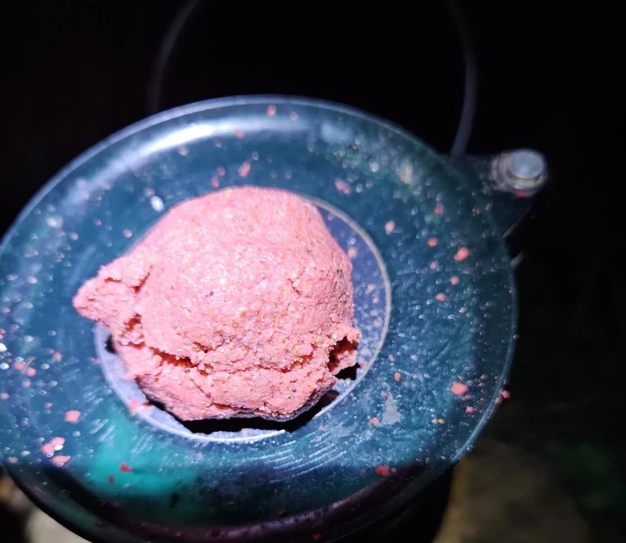 夜钓一个月经验总结，昨晚夜钓让我明白，钓技在资源面前一无是处！主要是是有两个非常