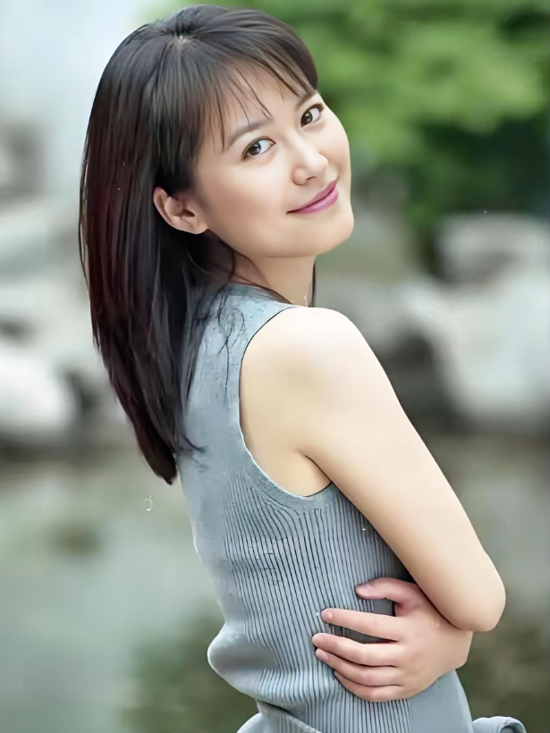 俞飞鸿，165cm，一张青涩照片