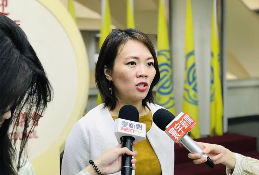 双城论坛突延期！陆委会假惺惺喊：很意外，今天本来要发证了
原订25日至27日举行