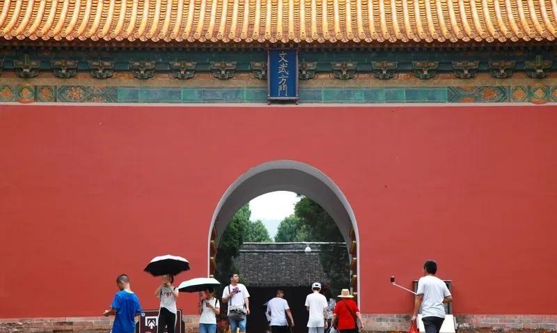 大明第一皇长孙朱雄英的势力
有多强？
朱雄英可是从坤宁宫长大的，
从小被马皇后带