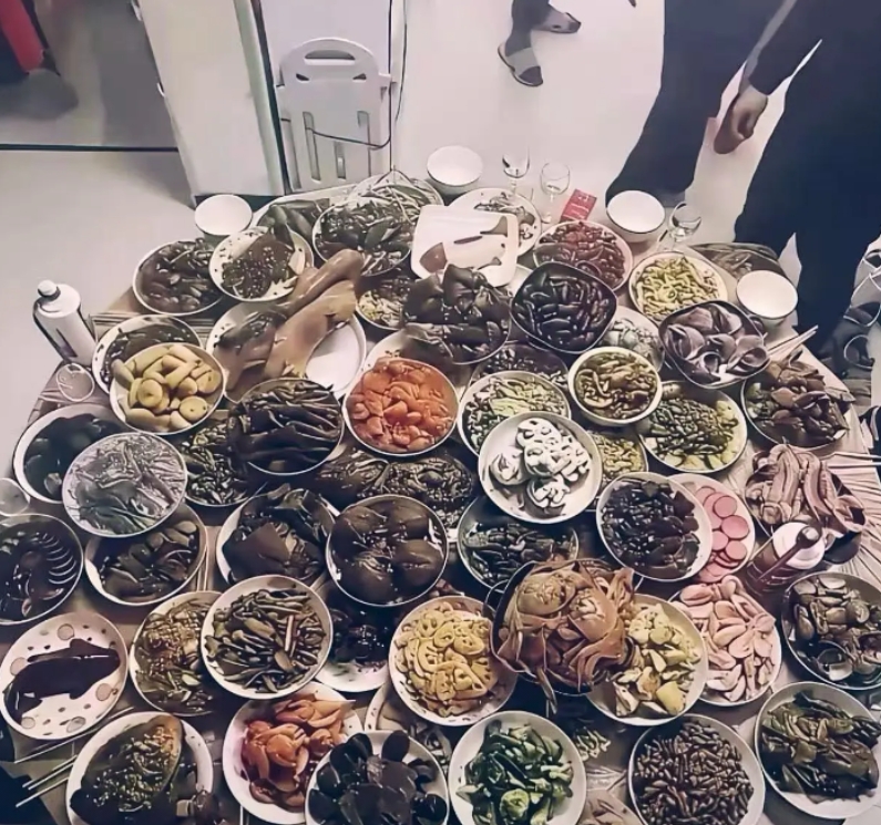 上门服务的厨师，还要付钱给他吗