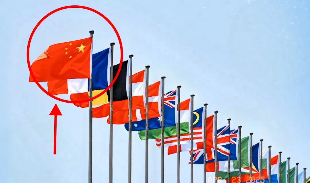 一百九十三国大会商讨美国霸权











世界要变天了？193个国家聚