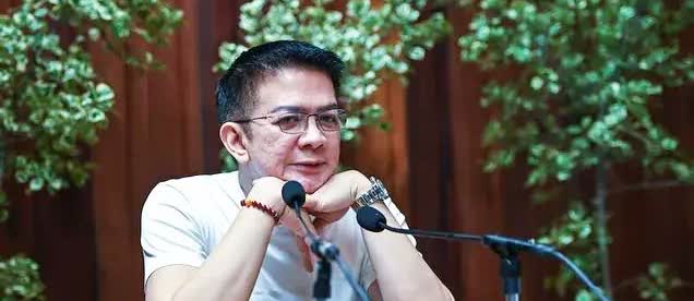 菲律宾参议员罗纳德·“巴托”·德拉罗萨表示，他和其他在参议院被宣布为杜特尔特盟友