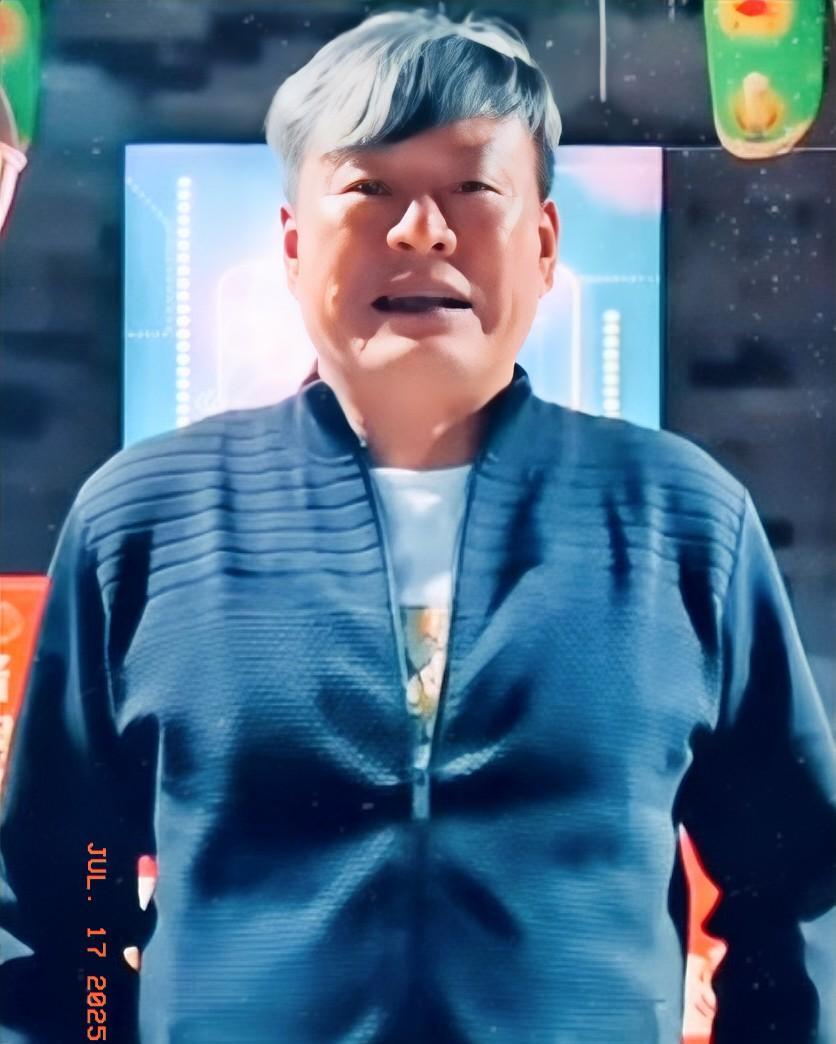 职业化以来大连足球的首位功勋门将，韩文海也肉眼可见的老去了。
大连足球当年能称霸