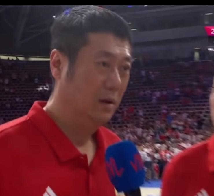 中国女排需要为年轻交学费啊，赵勇教练也需要交学费！小二传张籽萱给后三进攻有点少啊