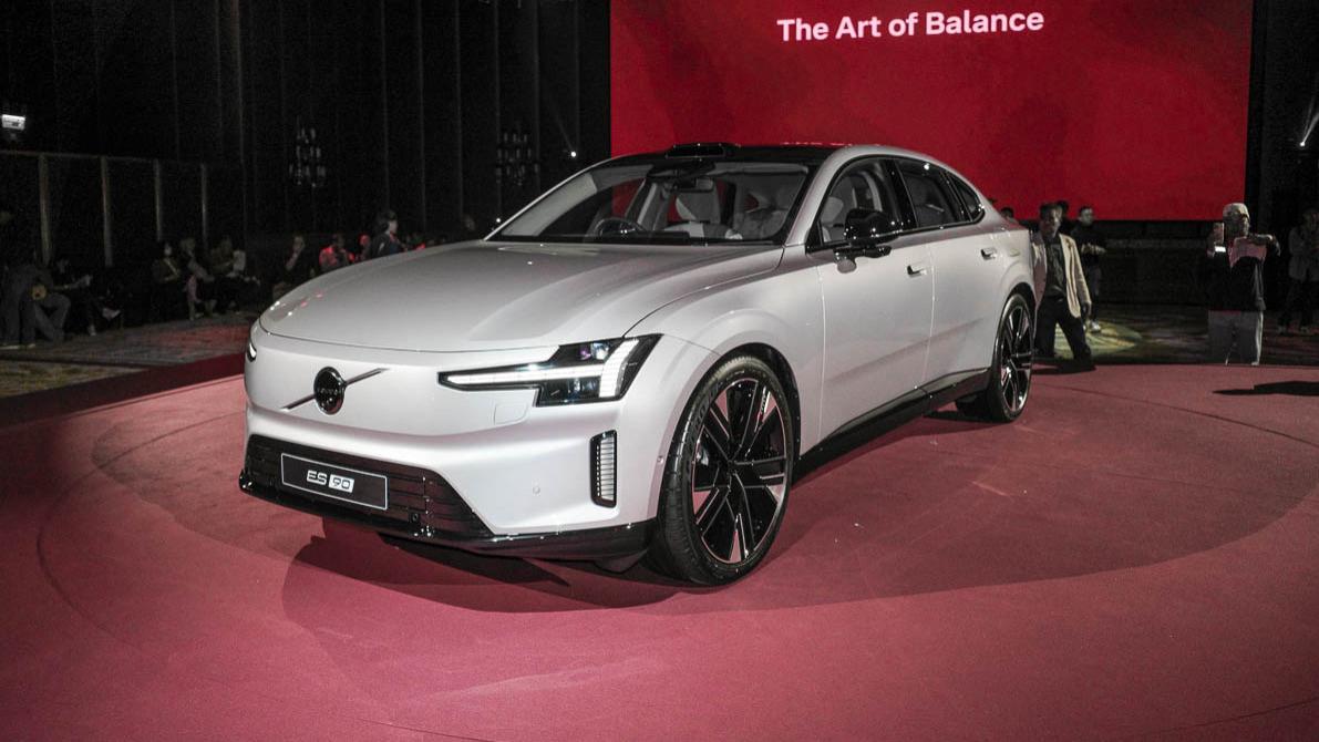 2026款沃尔沃ES90东南亚预览，将引进单电机后驱版本！