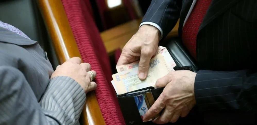 31位国会议员正在被乌克兰国家反腐局调查
乌克兰国家反腐败局今天发布消息称，现任