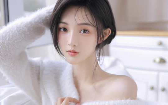 老婆非要教师节给老师送礼，我怒斥她：送就离婚