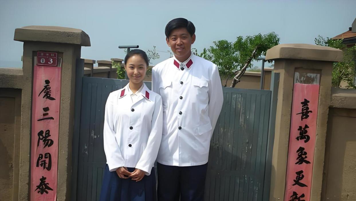 《父母爱情》里没想到他们才是真夫妻，结婚40年零绯闻，儿子也是导演