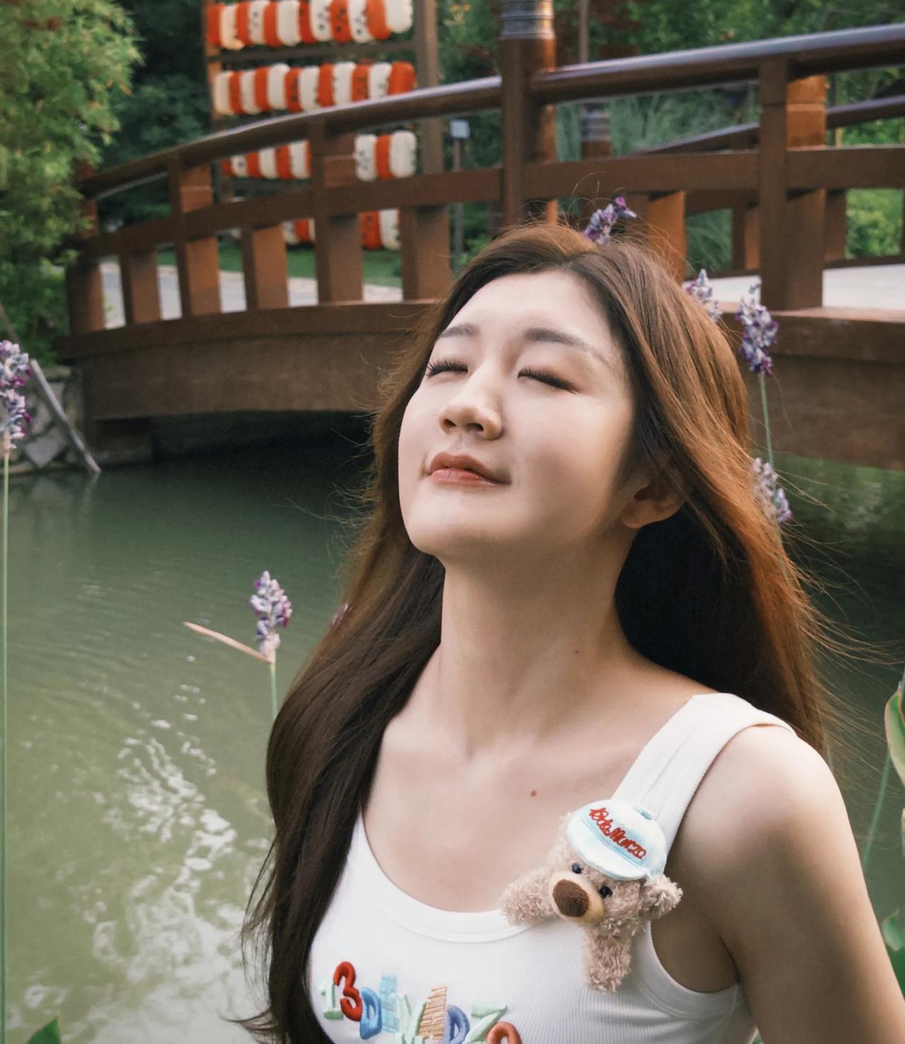 梦姐现在是越活越通透了，她知道了除了乒乓，还有更美好的生活等着她。
其实在国乒队