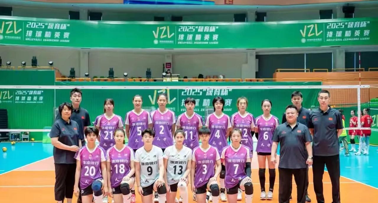没有任何水分的中国女排14人阵容
        主攻  李盈莹  朱婷  庄雨