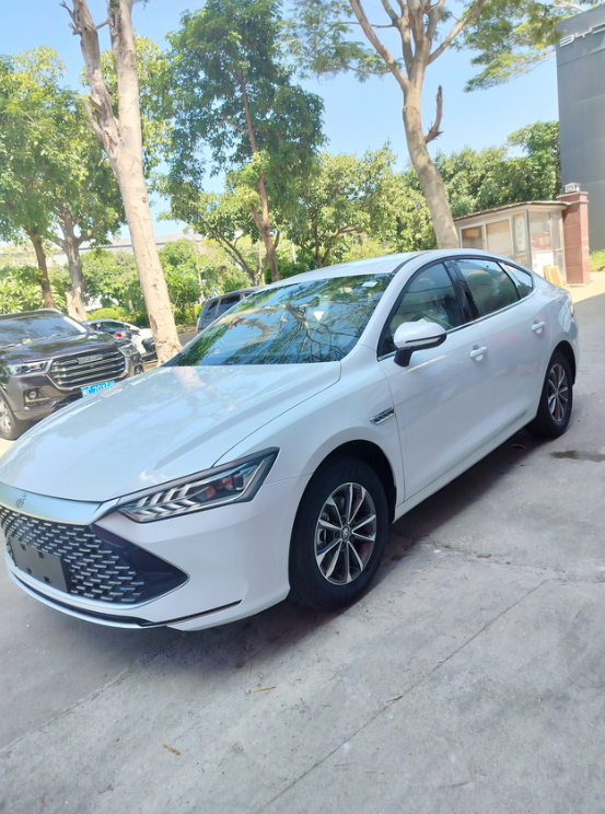 998秦plus55公里当油车油耗高，当电车不够用，很是鸡肋