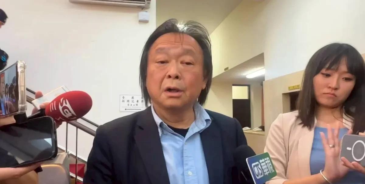王世坚：柯建铭自食其果
今天下午，绿营‘立委’王世坚在受访时谈到柯建铭目前正在遭
