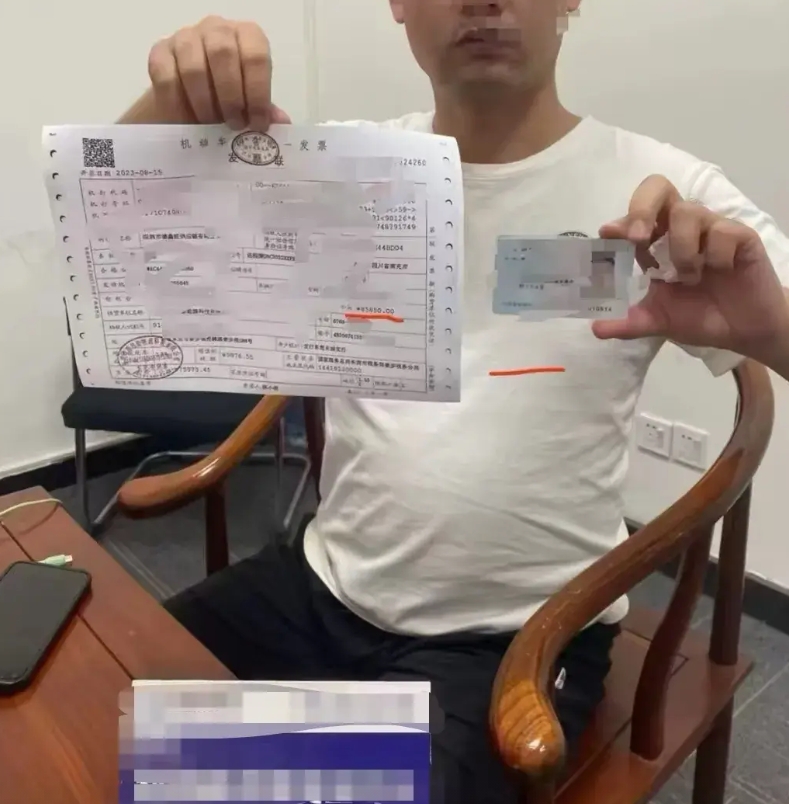 “城市套路深！”广东深圳，一男子看某公司招C1司机，月工资10000多，他赶紧去