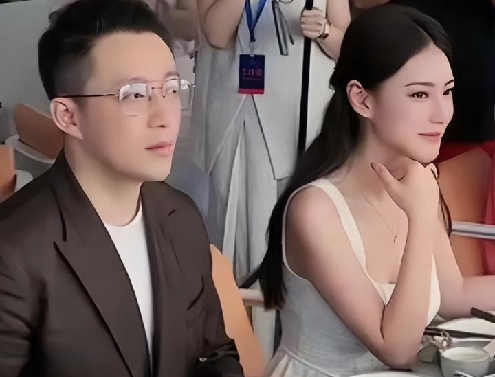 汪小菲与大S他们都离婚这么久了，女的也早就再婚，男的现在结婚和陈世美怎么又挂上勾