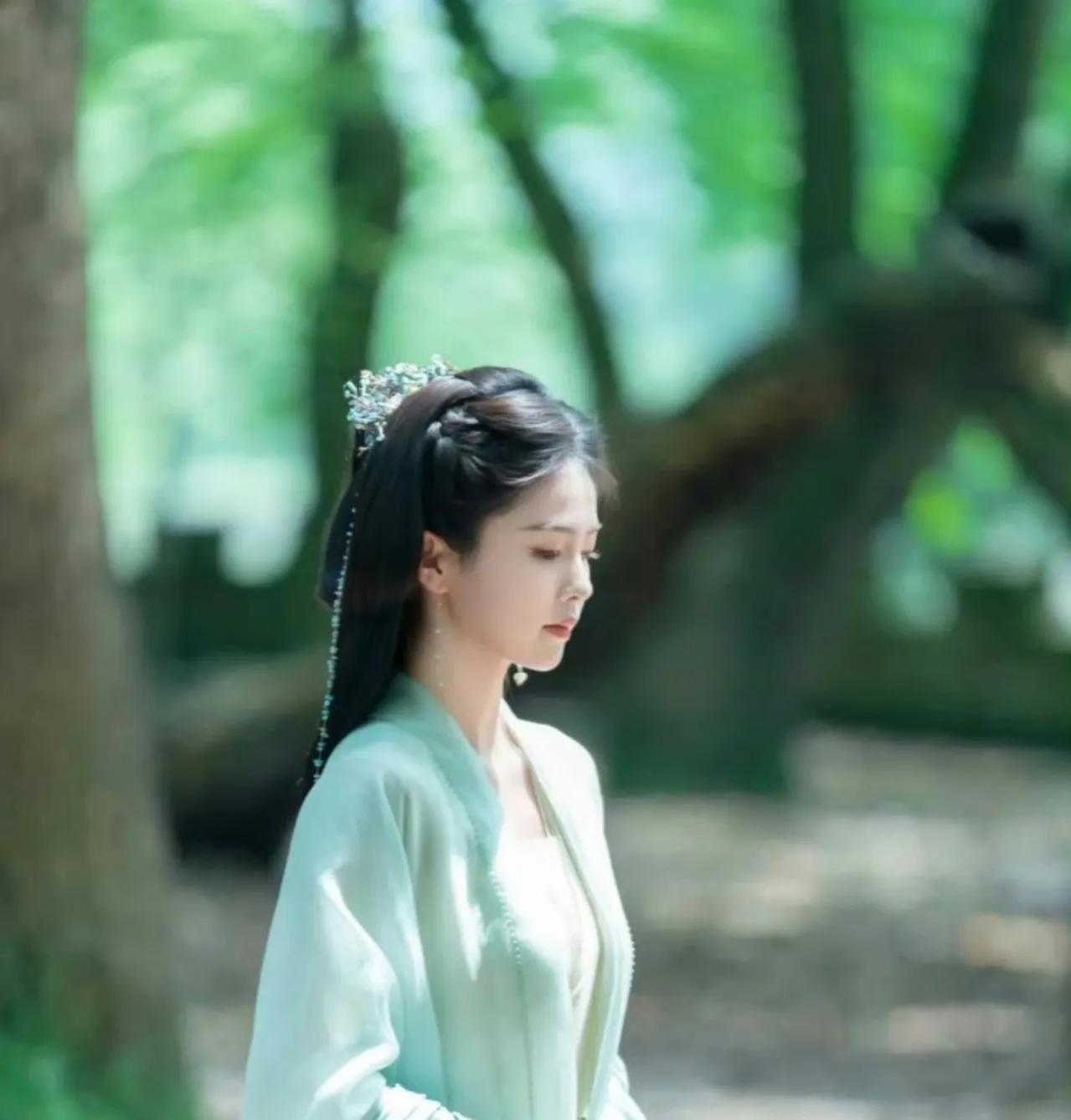 我们有过一个孩子，花如月平静的话语如惊雷炸响！白九思僵立当场，迟来的丧子真相撕开