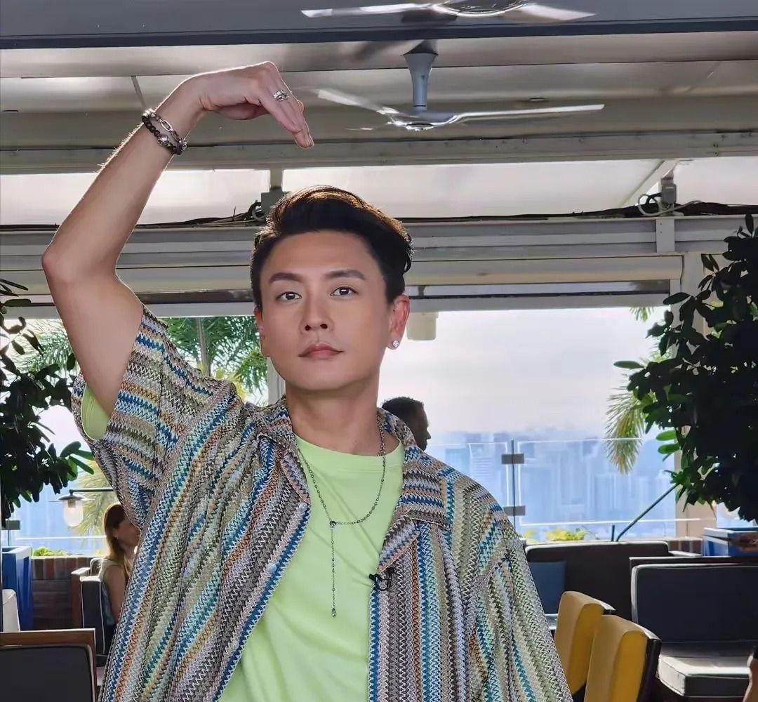 黄宗泽和胡杏儿那些事











我的天哪！黄宗泽和胡杏儿的故事简直让